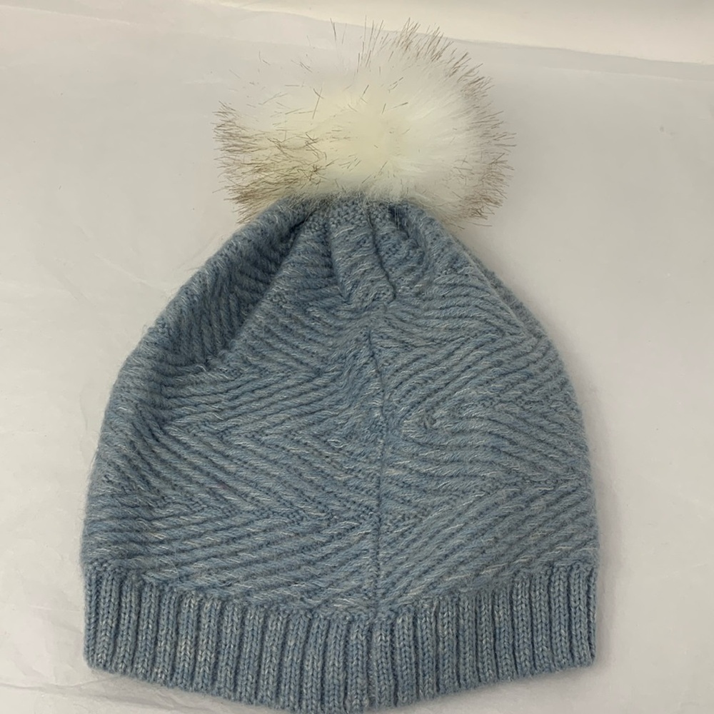 Scala Pronto Blue Knit Beanie Hat White Faux Fur Pom Pom Winter Fleece lining